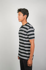 Load image into Gallery viewer, JAKE Knit Black and White shirt

